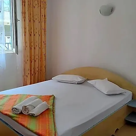 Hotel Alex